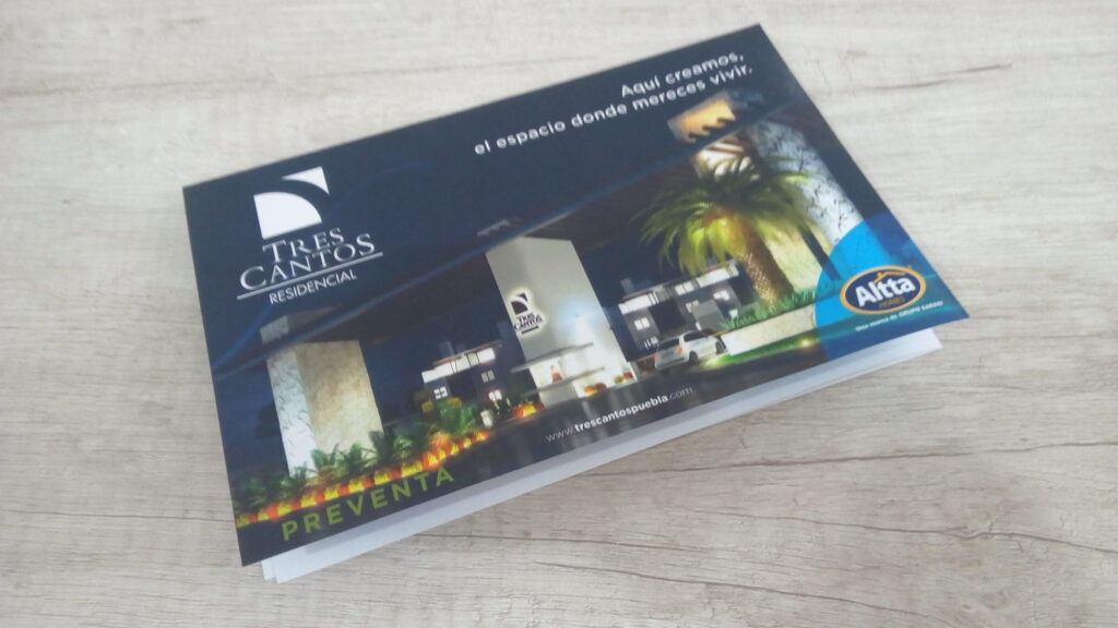 Publicidad inmobiliaria impresa en volantes o flyers